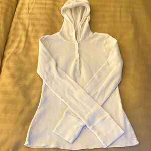 Ambiance Apparel Girls Thermal Cotton Long Sleeve White Hoodie. Size L (14-16).